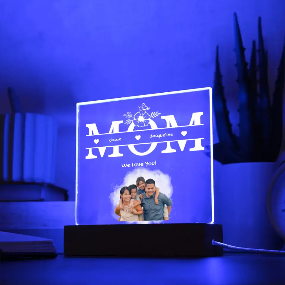 Acrylic MOM Personalized with Names